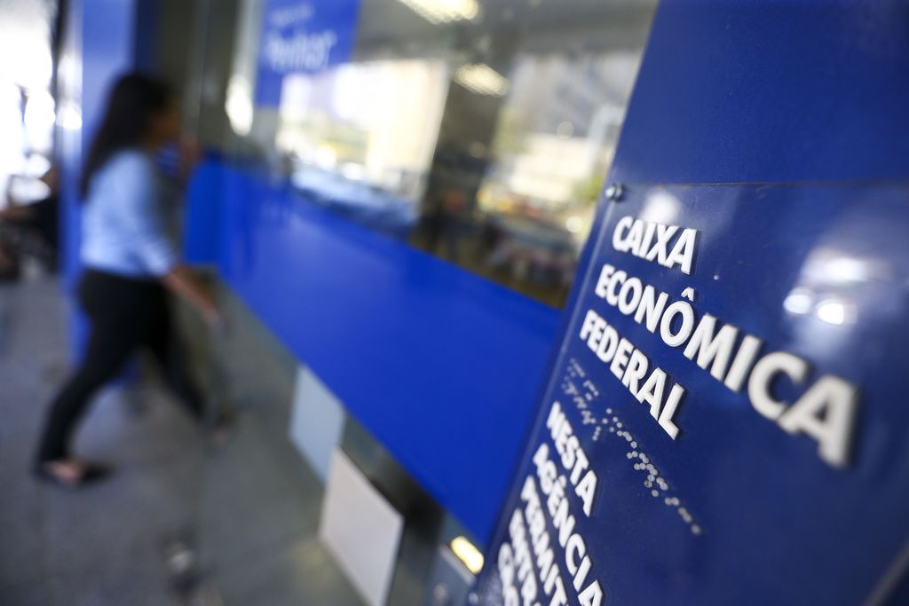 Trabalhadores começam a receber benefício em abril; veja as datas de pagamento e quem tem direito