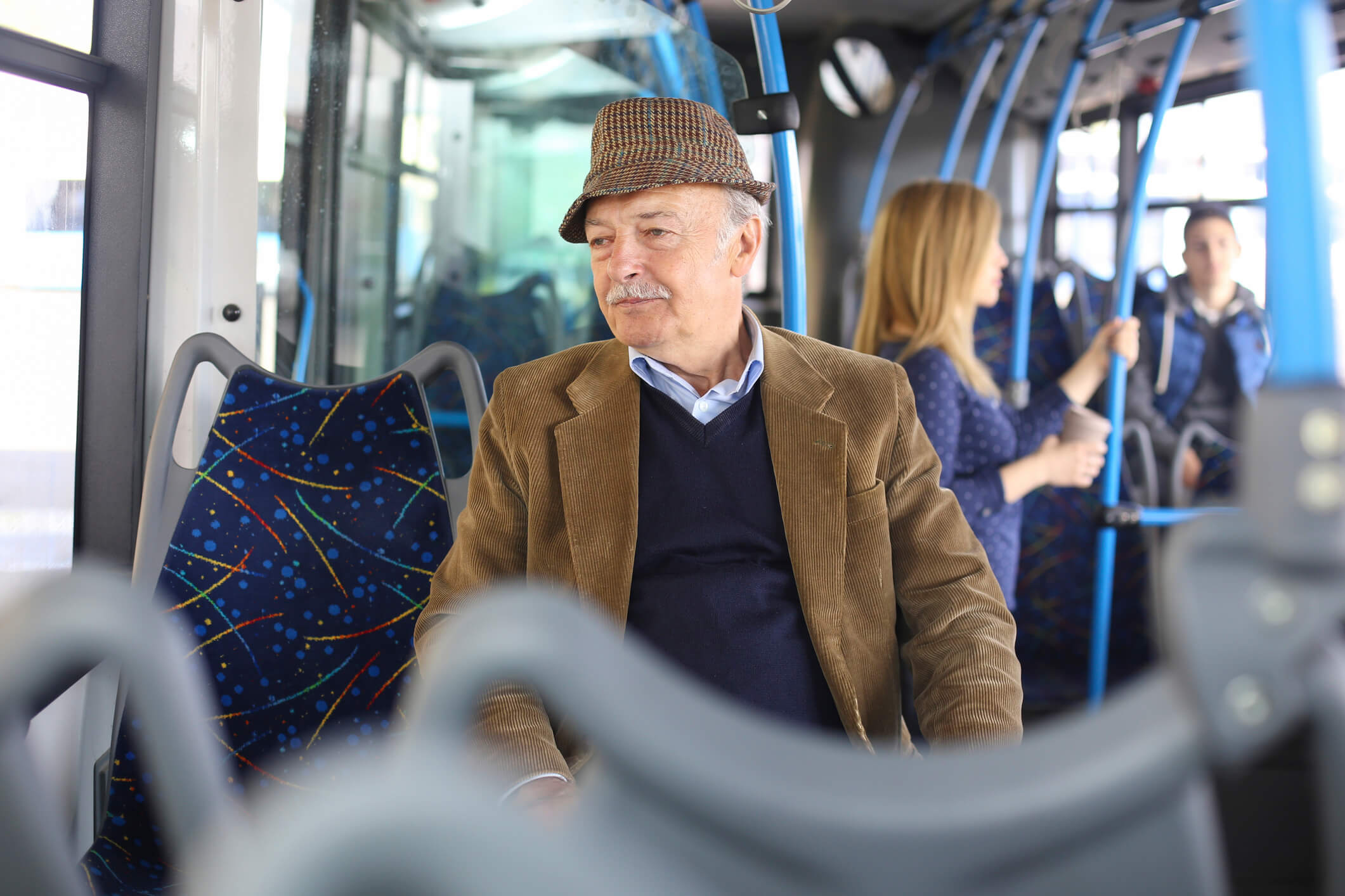 benefícios e gratuidades que todos os idosos têm direito