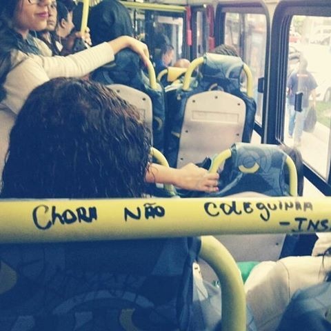 6 frases que só quem precisa andar de ônibus todos os dias vai atender 