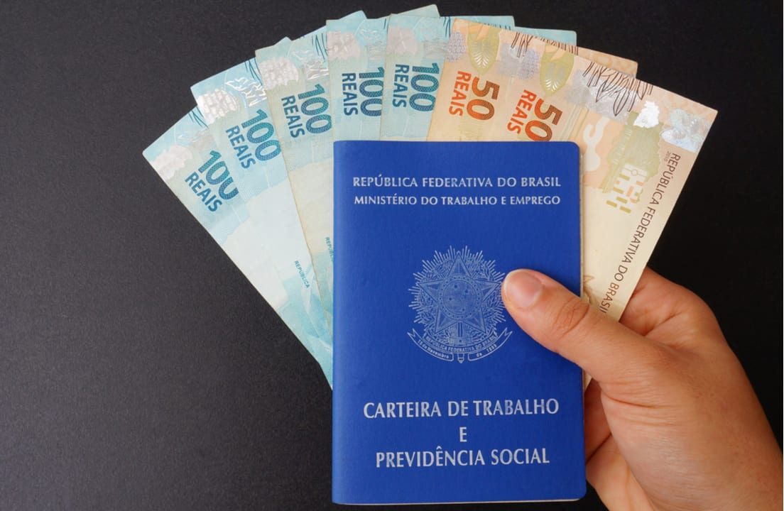 Mais de 500 mil pessoas podem sacar o PIS; veja se você tem direito