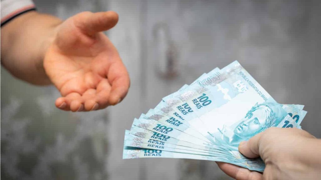 Liberado até R$ 3 mil para quem é MEI; veja os requisitos para conseguir o benefício