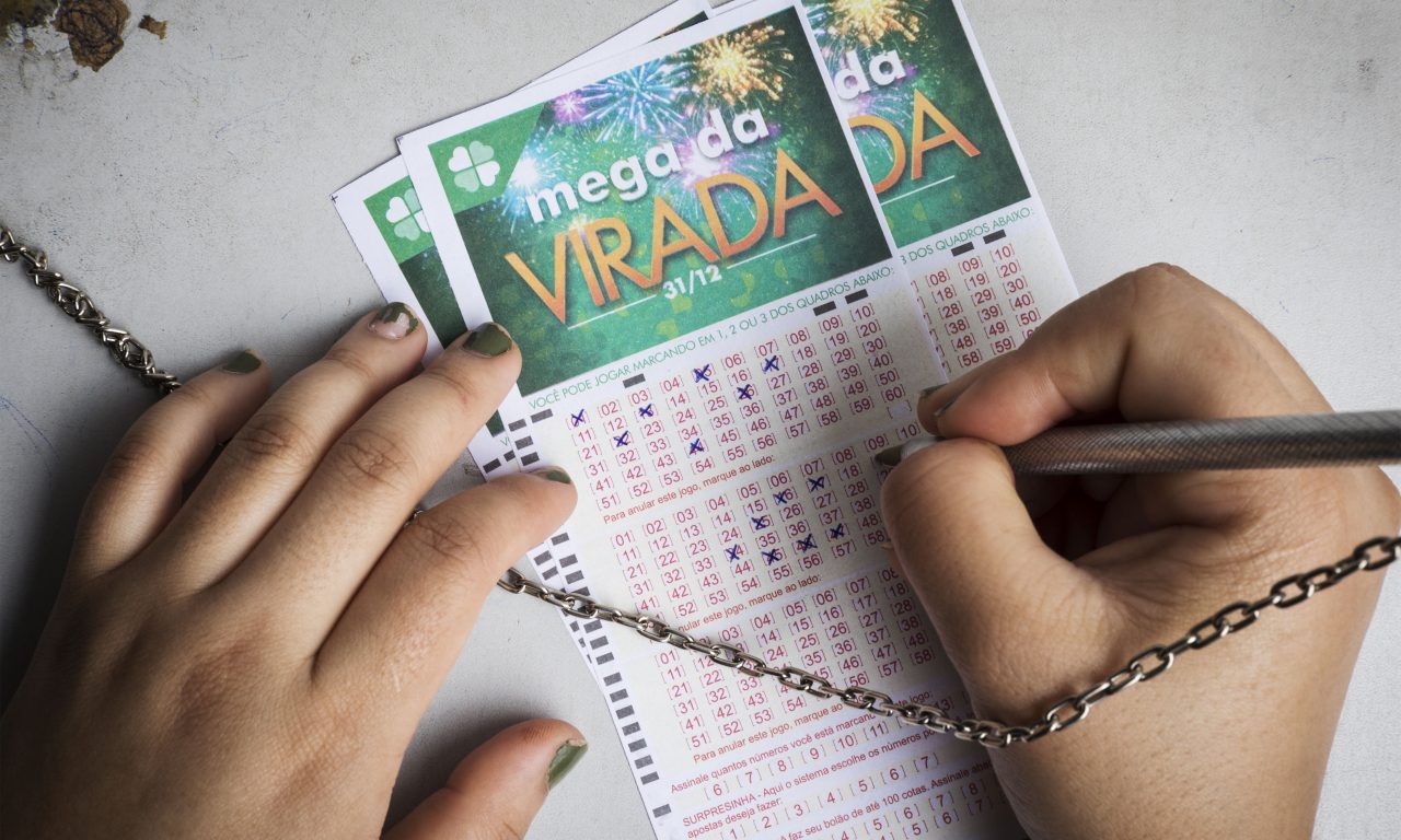 Saiba como aumentar as chances de ganhar na Mega da Virada