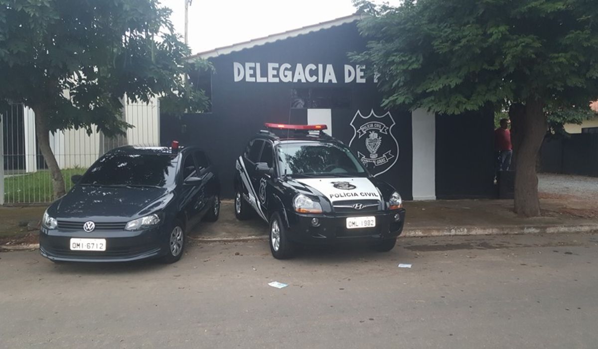 Delegacia de Hidrolândia.