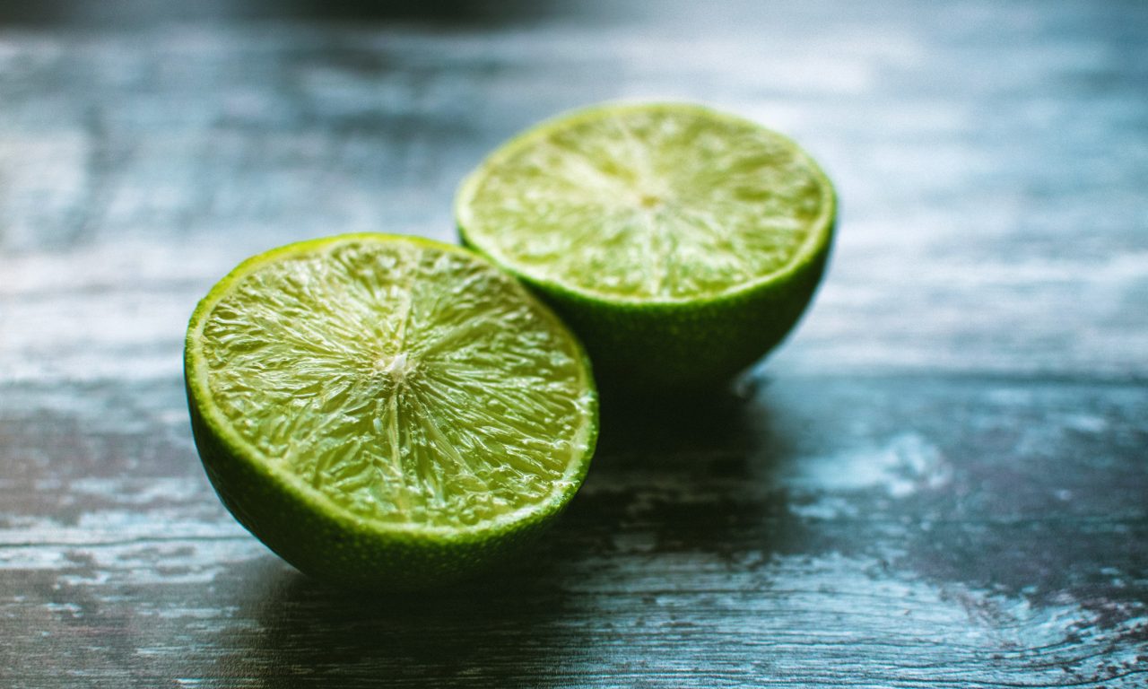 6 utilidades da casca do limão que são incríveis e muita gente desconhece