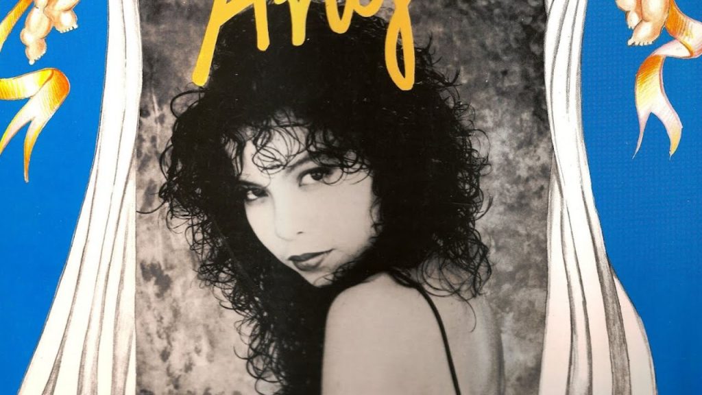 Cantora Angela Mattos, no início de 1990.
