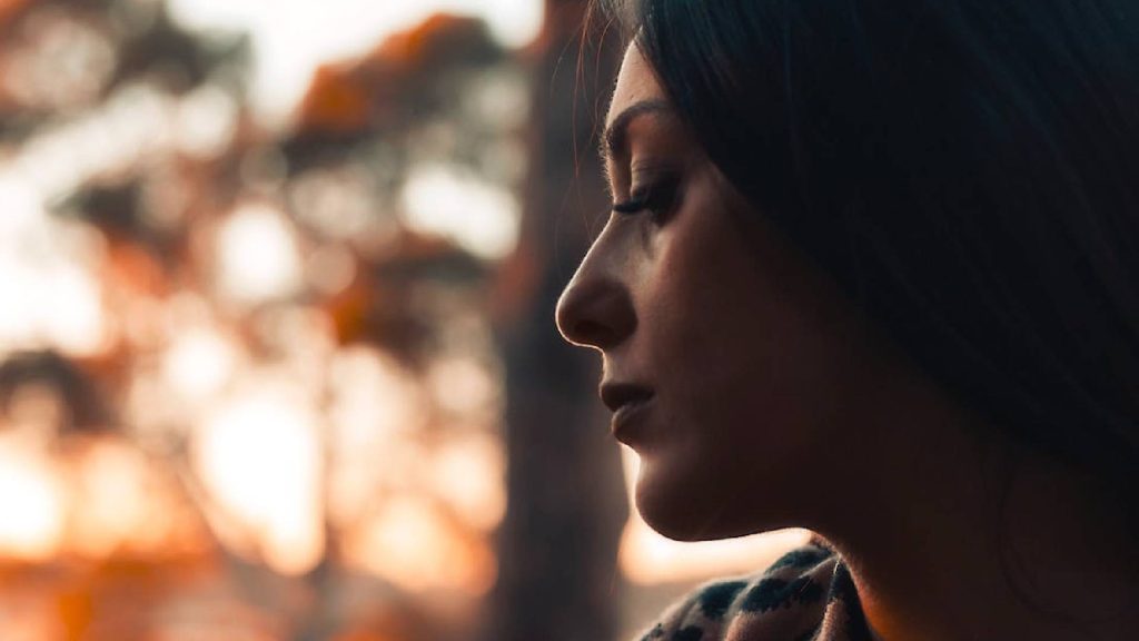 6 ciclos que uma mulher precisa terminar para achar um amor de verdade